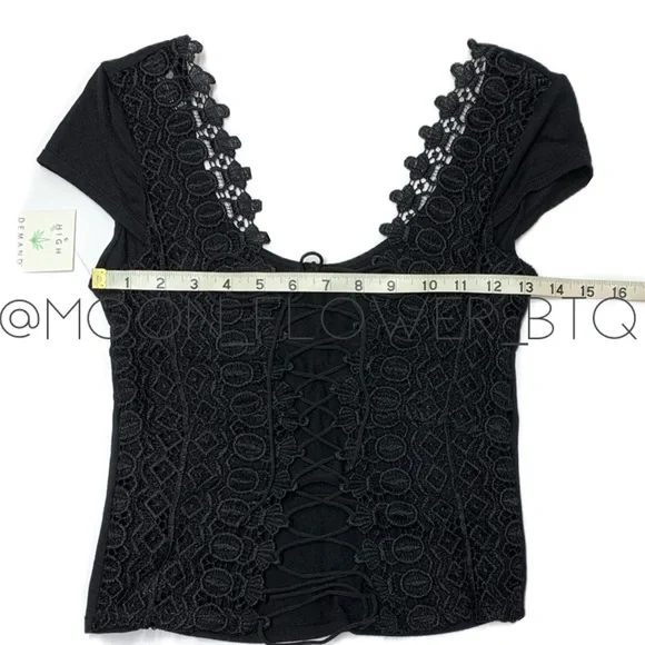 🔴SALE 3/$20🔴 High Demand Women's Knit Jersey Lace-up Back Tee - Picture 12 of 12